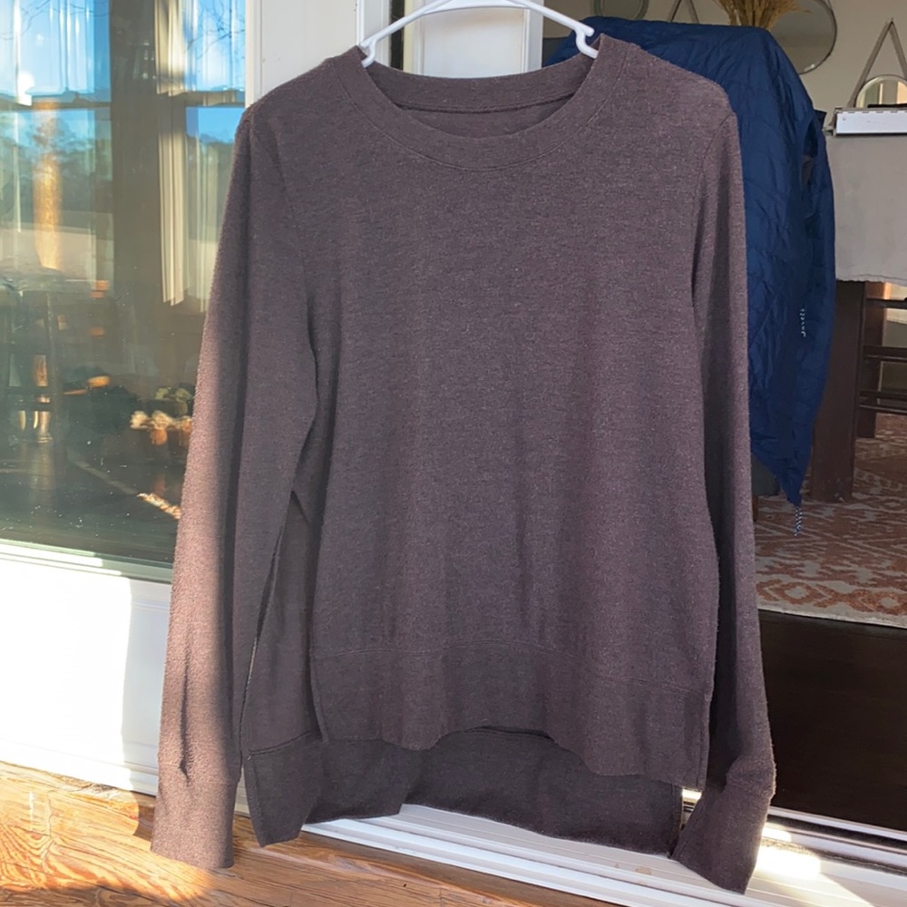 Alo brown long sleeve / size M